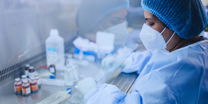 Compounding Pharmacy Cleanrooms in Barrie, Ontario